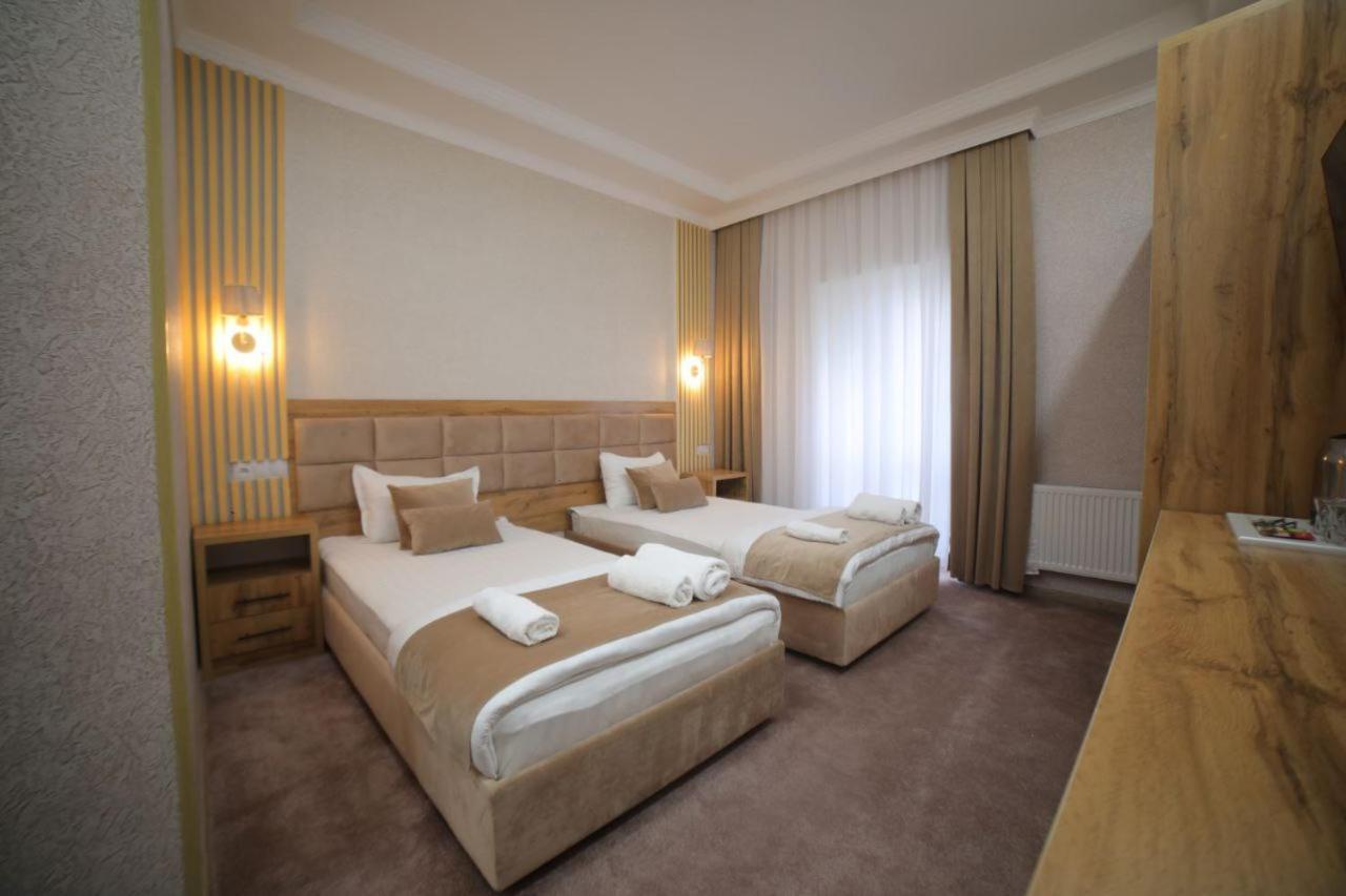Hotel Tinchlik Plaza Urgench Esterno foto